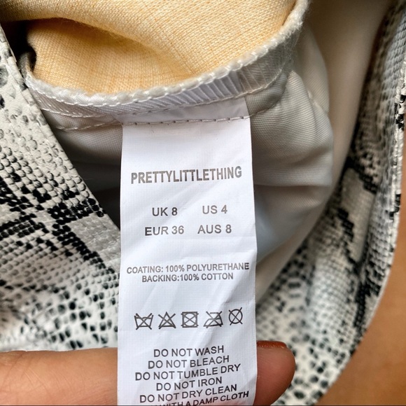 ☑️ PRETTY LITTLE THING BLACK WHITE SNAKESKIN HIGH WAIST PANTS! - Picture 11 of 11